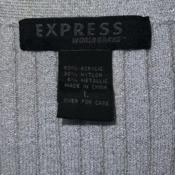 🛍 2/$15 Express Sweater - Picture 5 of 5